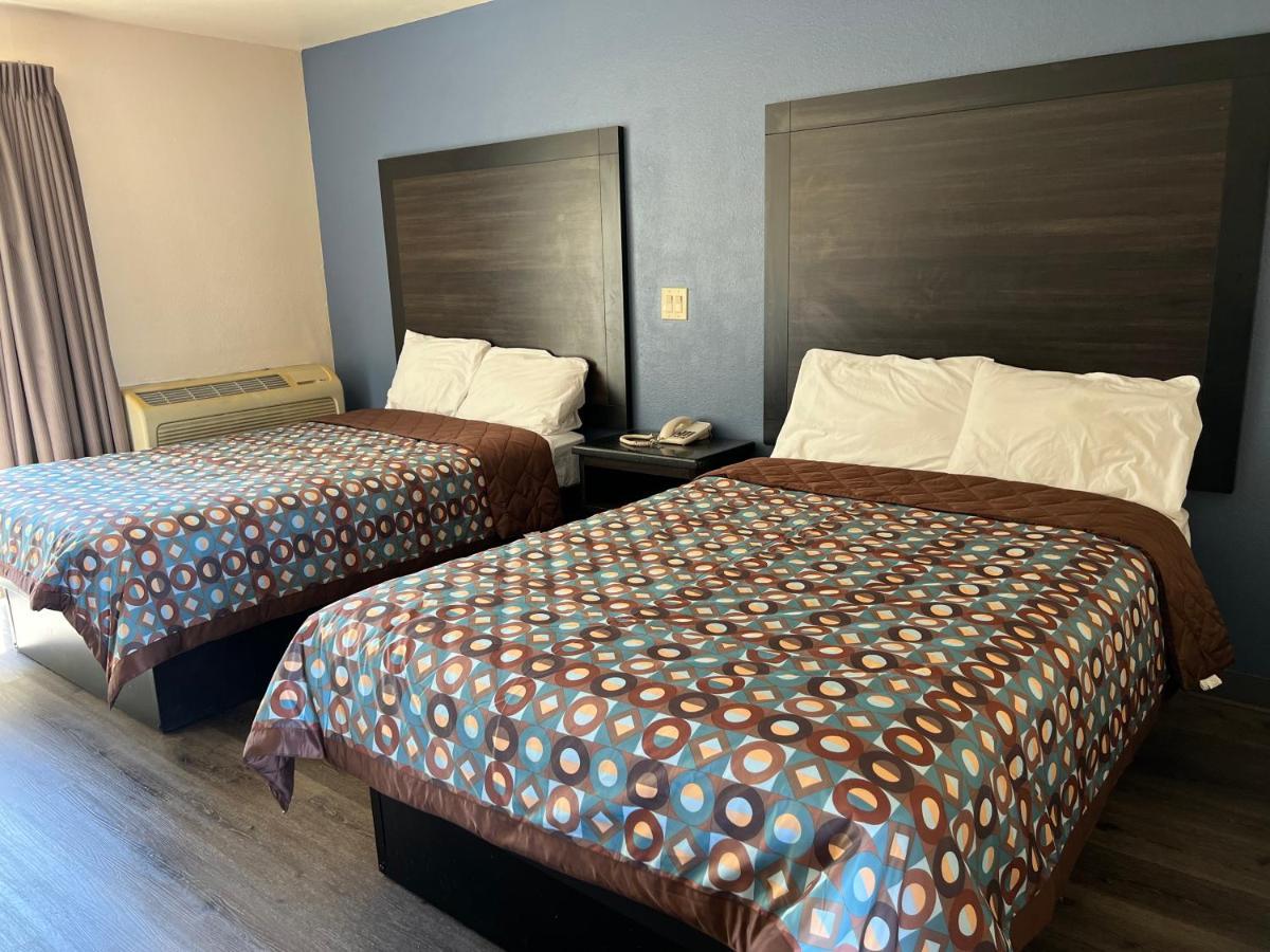 Economy Inn Фресно Екстериор снимка