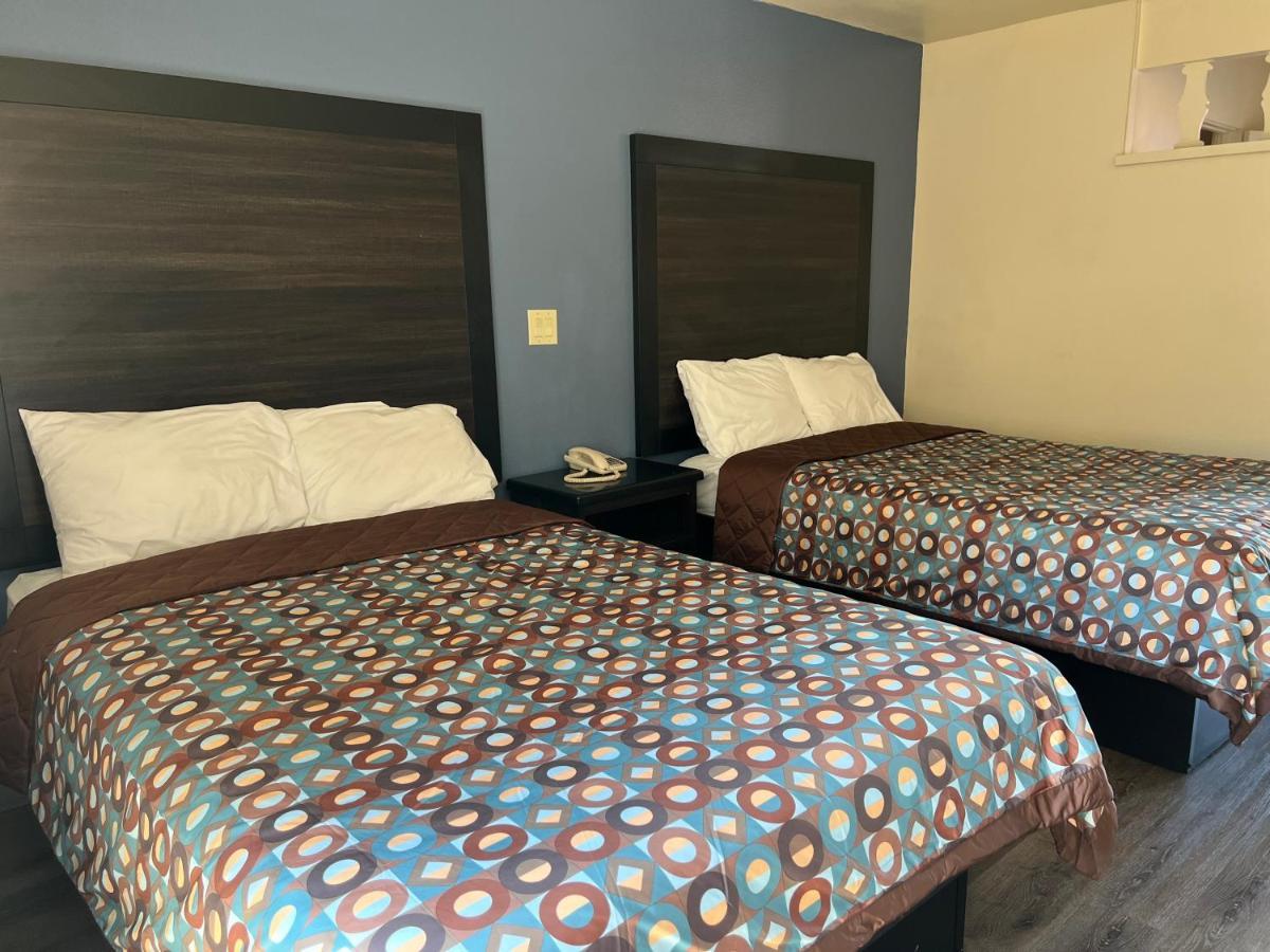 Economy Inn Фресно Екстериор снимка